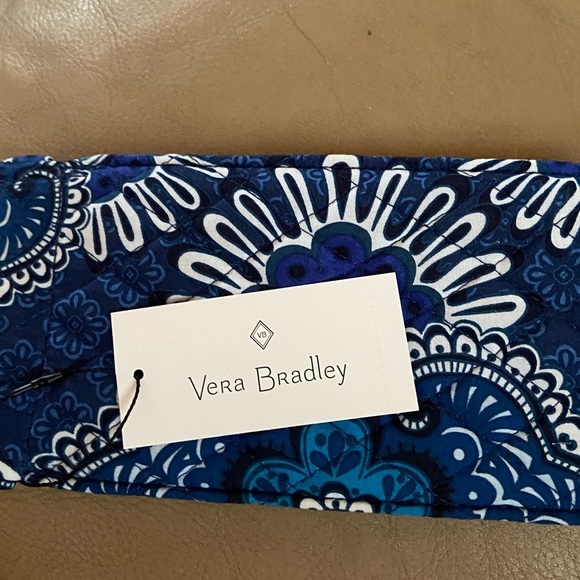 Vera Bradley NWT Blue Tapestry Sunglass Sleeve - Picture 2 of 2